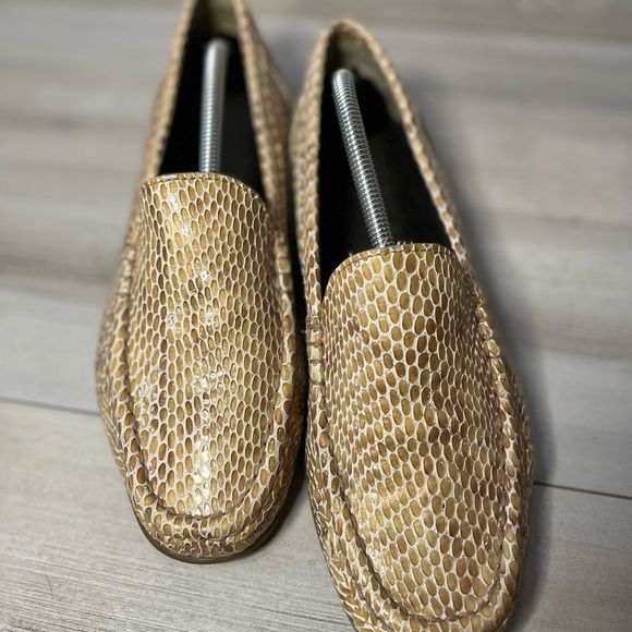 Luftpolster  Classic Loafers Slip on white snakeskin print  shiny Sz 9 - Picture 1 of 5